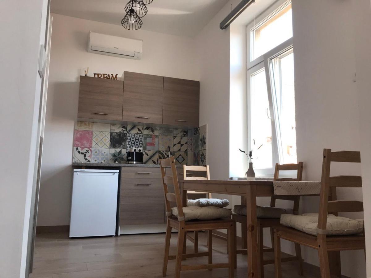 Studio Apartmani Paola Rijeka Exteriör bild